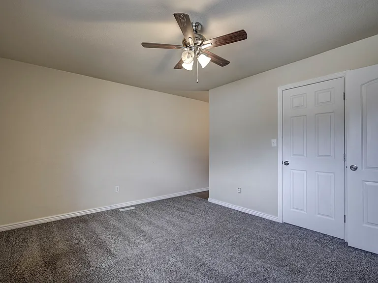 4318 Moonbeam Dr — Photo 25