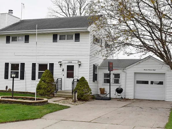 1308 Chase St, Osage, IA 50461