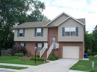 25 Maria Dr, McSherrystown, PA 17344