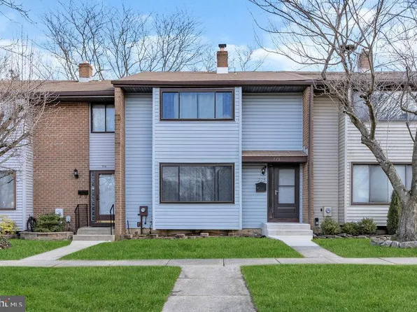775 Twin Rivers Dr N, East Windsor, NJ 08520