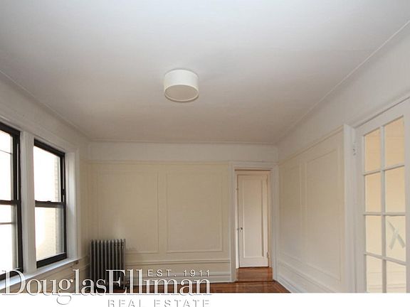 2nd image of 25 Colonel Robert Magaw Pl APT 6A