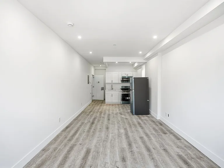 2152 Muliner Ave #1D — Photo 1