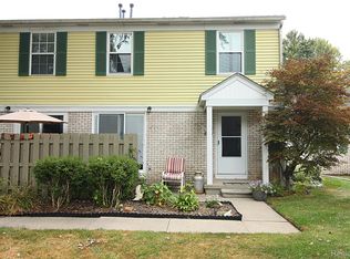 24644 Spring Ln, Harrison Township, MI 48045