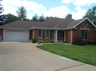 5303 Southview Hills Ct, Saint Louis, MO 63129