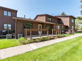 2905 Winnipeg Dr, Bismarck, ND 58503