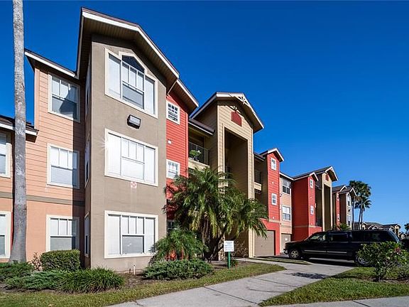 3rd image of 2206 Antigua Pl APT 1022