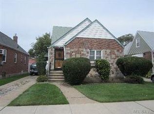 18357 Elmira Ave, Saint Albans, NY 11412