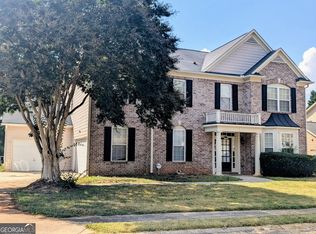 137 Village Green Cir, Tyrone, GA 30290