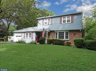 101 Bluebird Rd, Holland, PA 18966