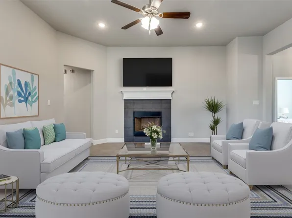 708 Vaquero St, White Settlement, TX 76108