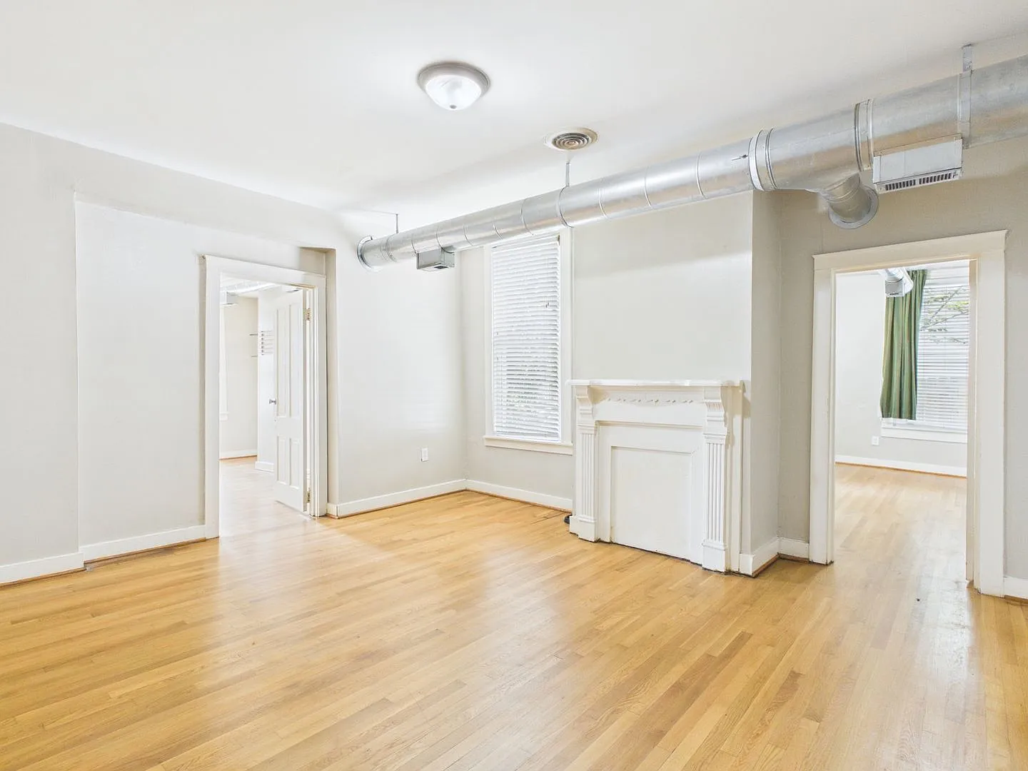 2 bed, 1.0 bath, $1,900 — Photo 1