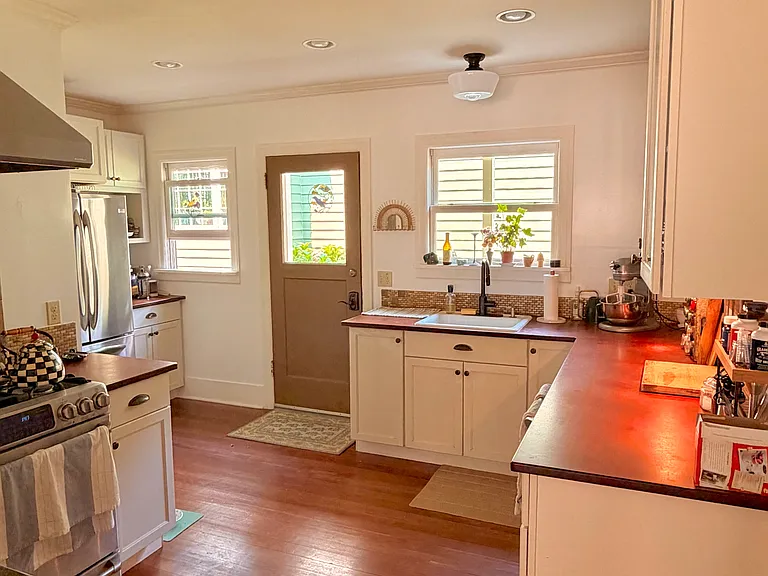 1828 NE Ravenna Blvd — Photo 10