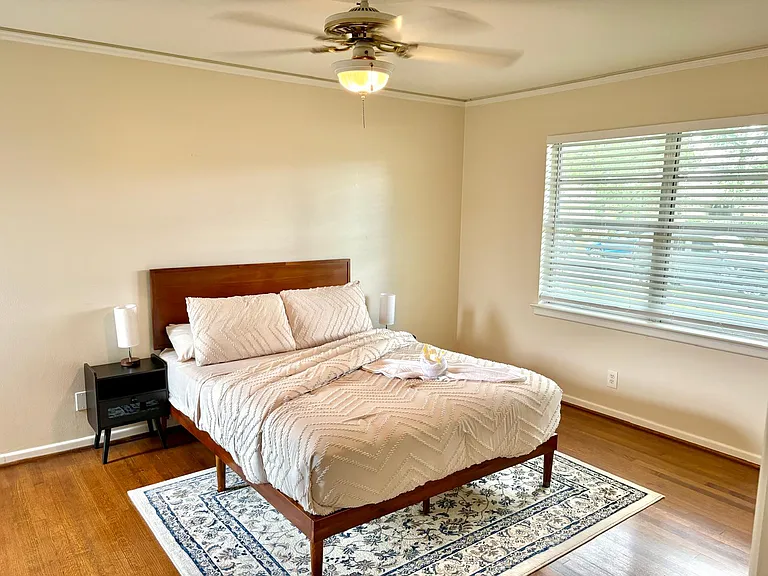 5462 Anita St — Photo 9