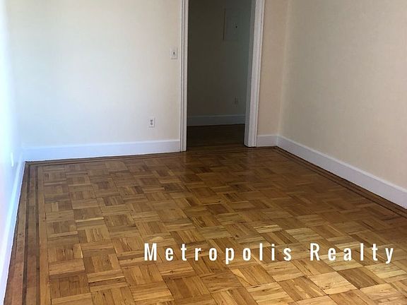 3rd image of 3177 32nd St APT 5C