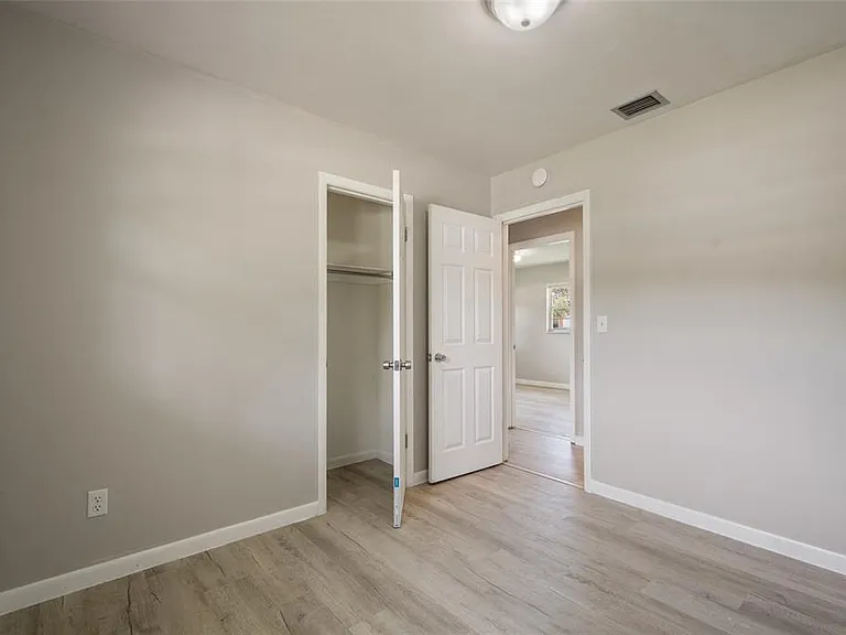 111 Amigos Rd — Photo 19