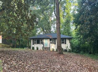 2235 Holly Hill Dr, Decatur, GA 30032