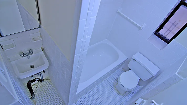 Rented by Tryax Realty Management | media 1