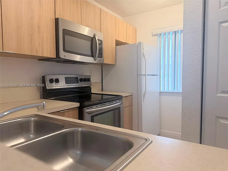 7989 NW 8th St #107D — Photo 16