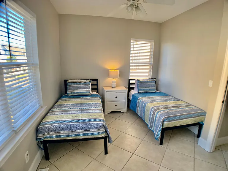1415 Canal Dr #2 — Photo 13