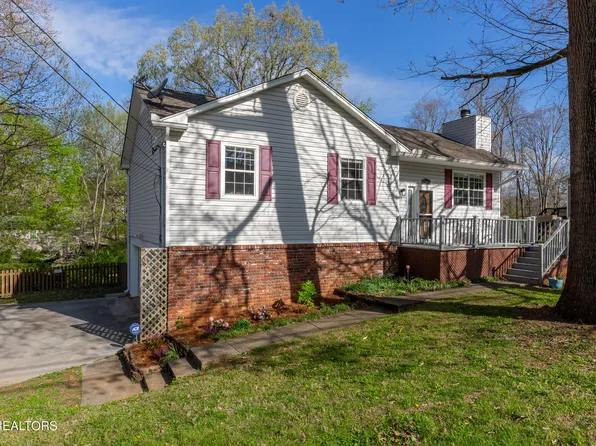 2204 Bishops Bridge Rd, Knoxville, TN 37922