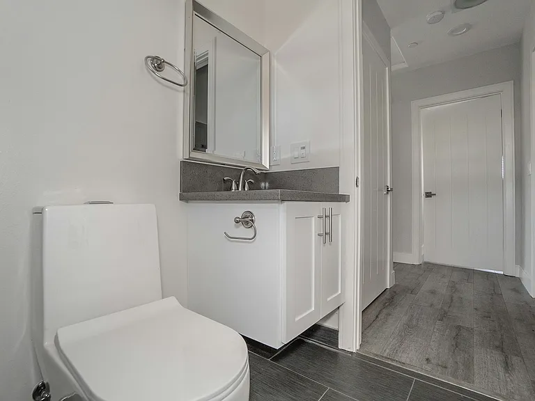 3915 Brighton Ave #1/2 — Photo 11
