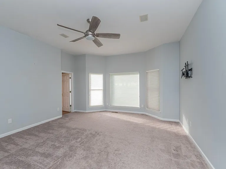 3169 Glenview Dr — Photo 33