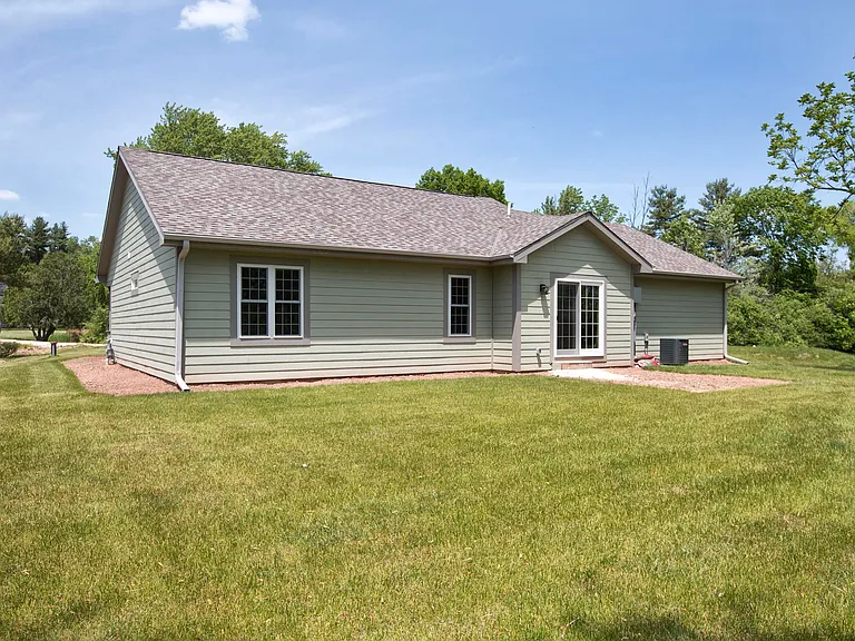 1255 Westwood Dr — Photo 25