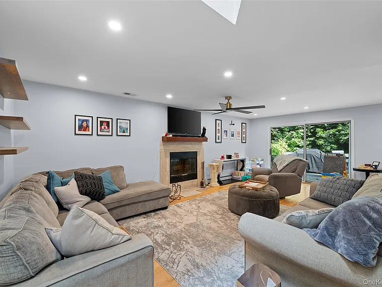 34 Hammond Rd — Photo 7