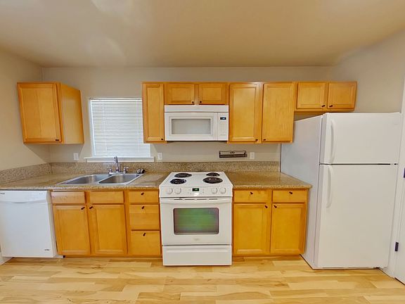 5th image of 1881 Kincaid St #6