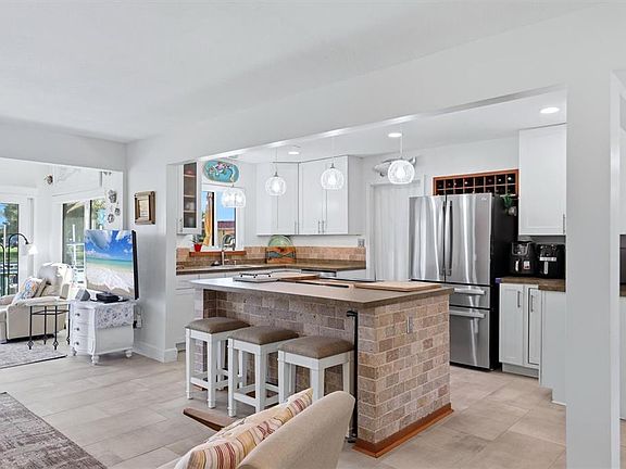 4th image of 9528 ANTIQUA COVE #9528