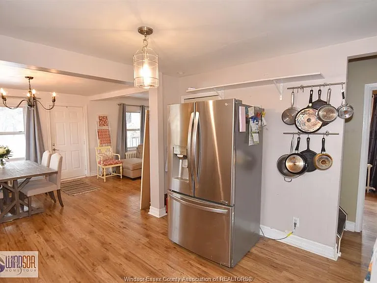 2471 Pillette Rd — Photo 23