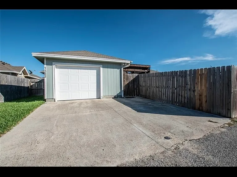 7322 Kolda Dr — Photo 21