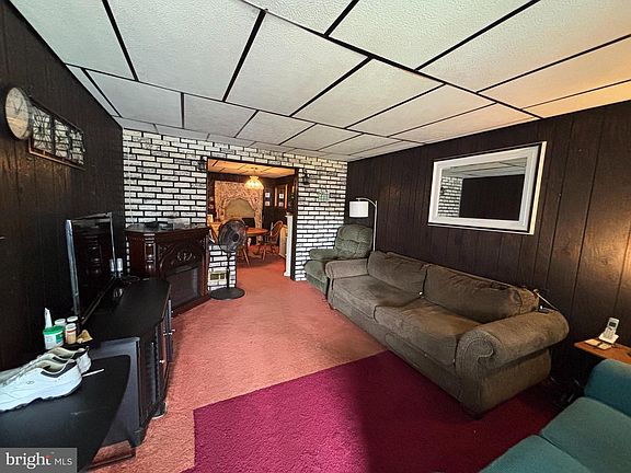 4th image of 7552 Rabon Ave