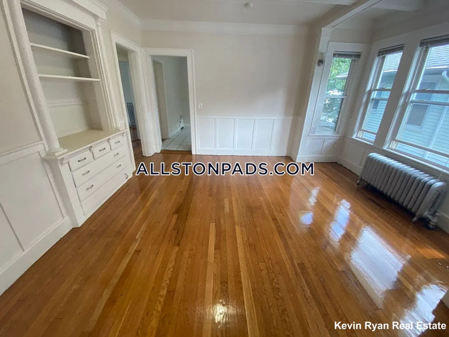 Spacious 6-Bedroom In Allston | Deck + Renovated Kitchen — Photo 4