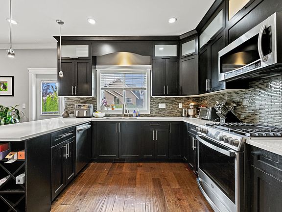 3rd image of 21015 80a Ave