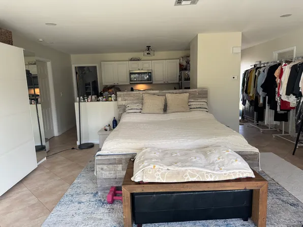 2561 SE Victory Ave #B, Pt Saint Lucie, FL 34952