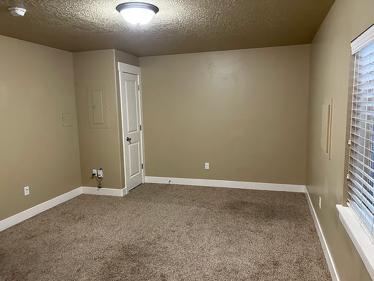 839 Independence Ave — Photo 14