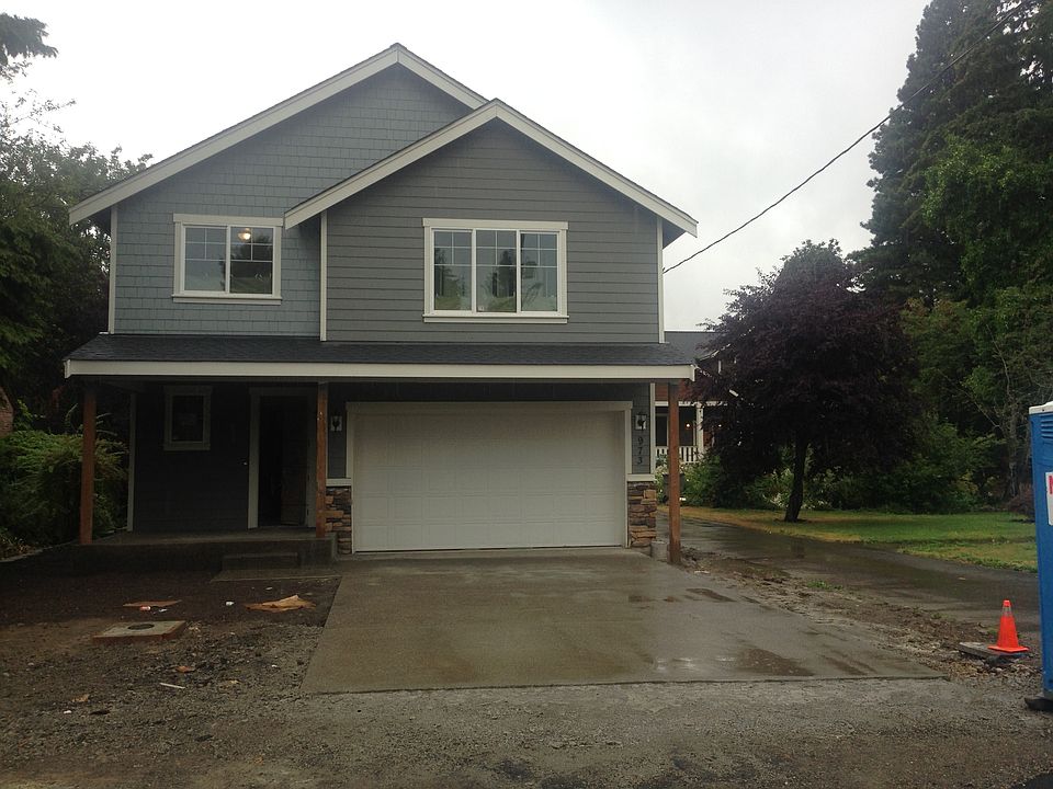 2nd image of 973 SW 3rd Pl