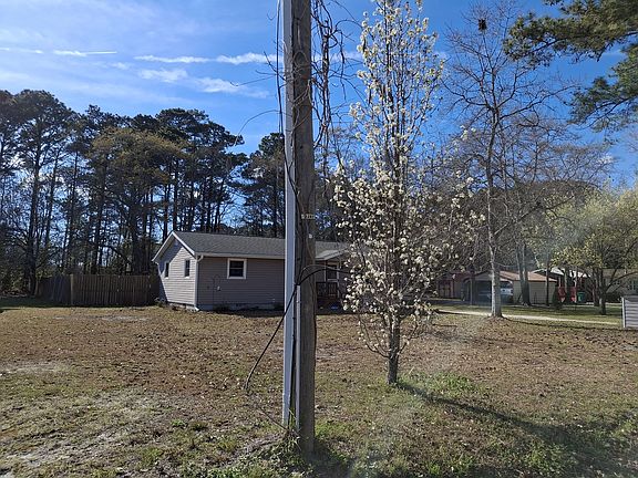 3rd image of 149 Wildcat Pond Rd