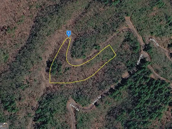 111 Albert Rd, Hiawassee, GA 30546