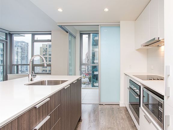 2nd image of 1308 Hornby St #1406