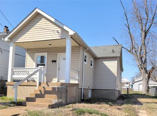 137 W Arlee Ave, Saint Louis, MO 63125
