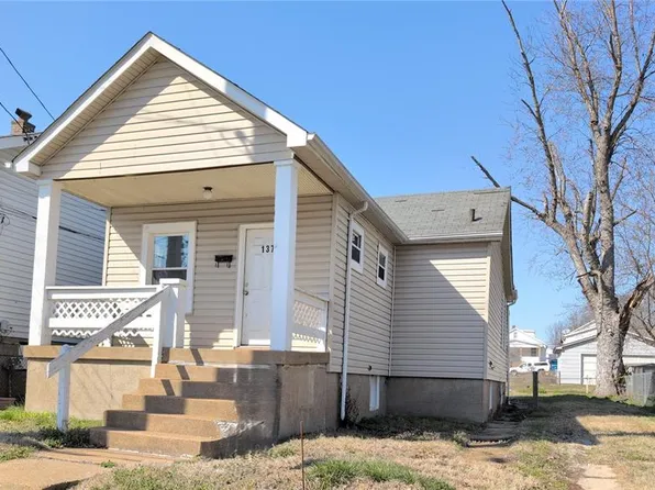 137 W Arlee Ave, Saint Louis, MO 63125