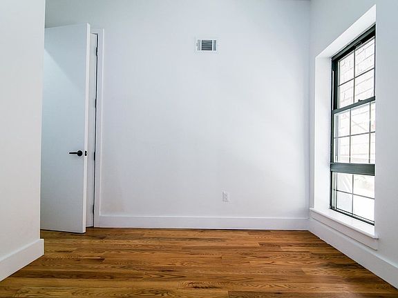 2nd image of 259 Boerum St APT 1F
