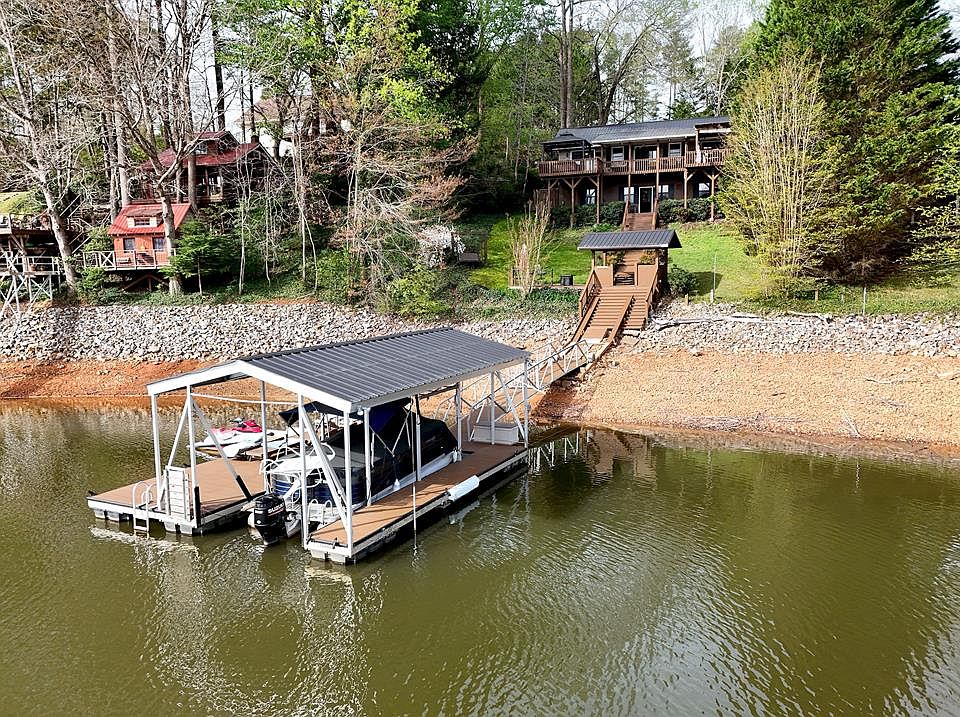 1st image of 19 Wootens Cir