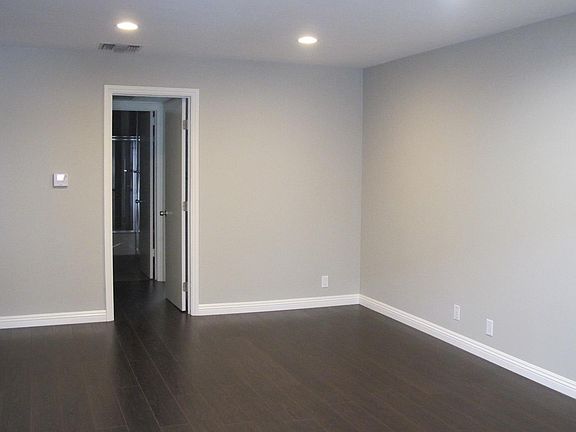 3rd image of 1221 E Wilson Ave #0