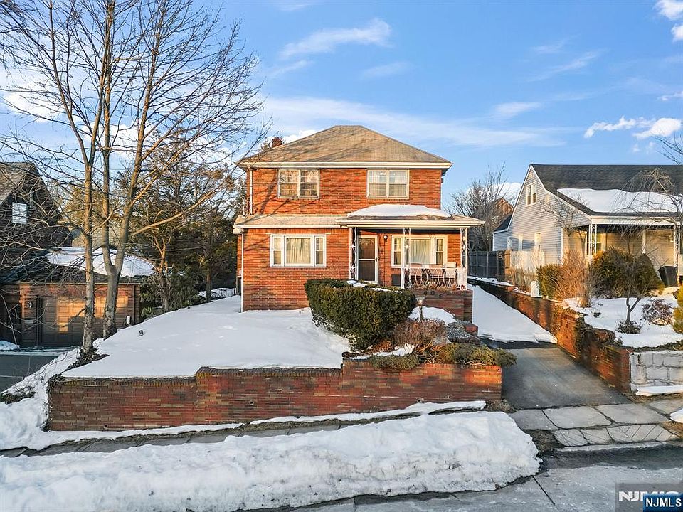 1st image of 403 Hazlitt Ave
