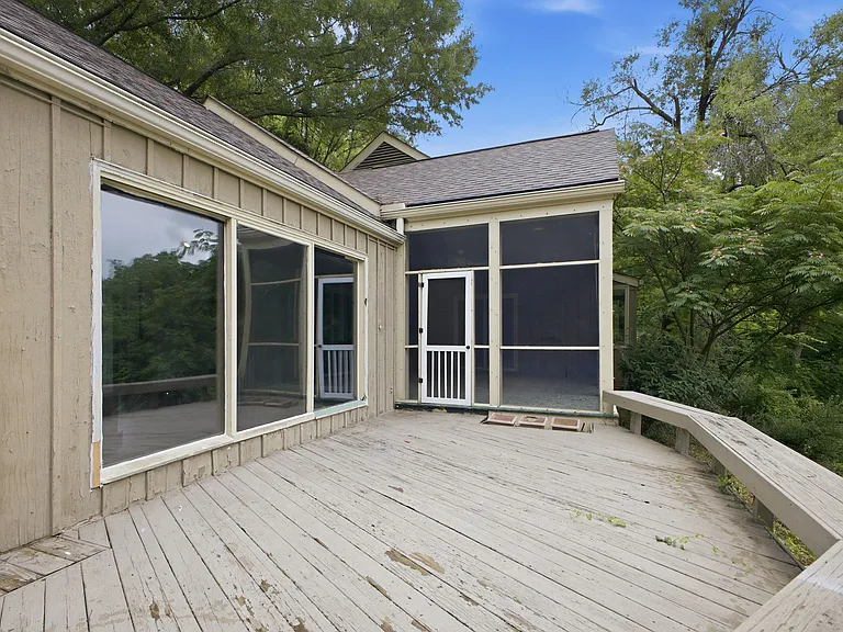 5612 Stanford Ct — Photo 29
