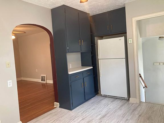 4th image of 1240 13th Ave