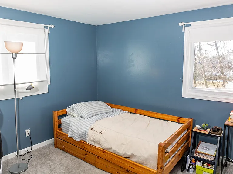 22582 Albion Ave — Photo 5